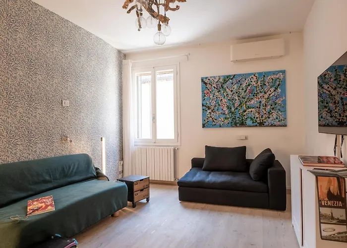 Elegance And Comfort Between St Mark S And Biennale